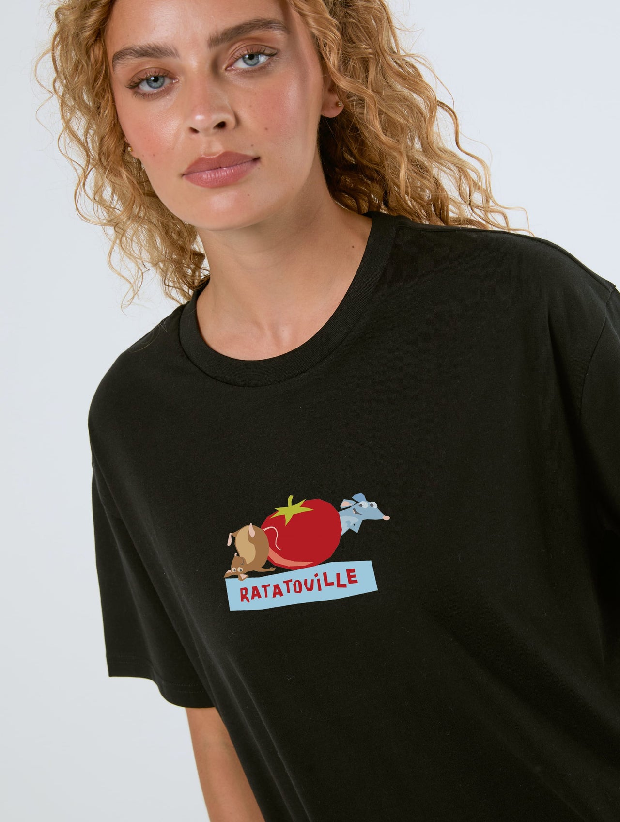 Disney Pixar Ratatouille Délicieux Poster T-Shirt In Black Tops & T-Shirts Skinnydip London