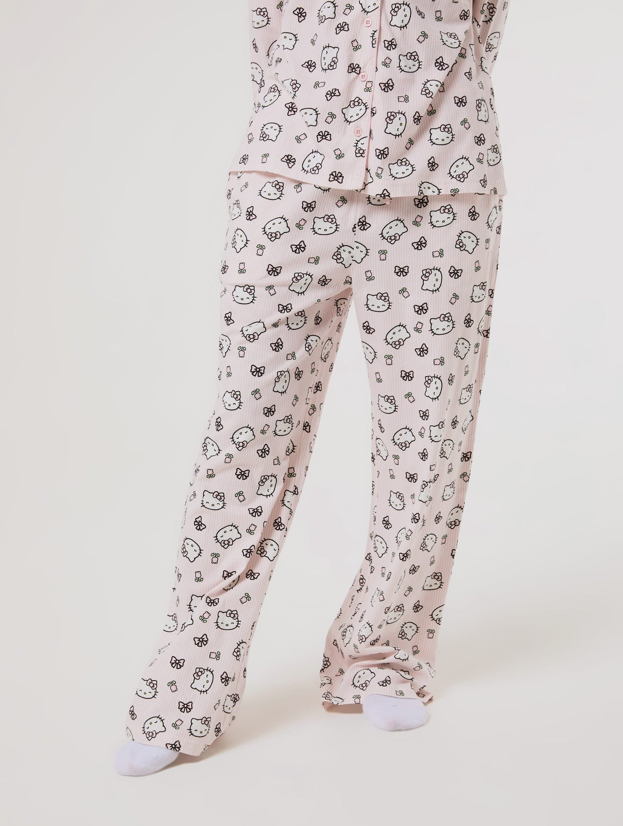 Hello Kitty x Skinnydip Pyjama Set with Scrunchie Lingerie & Nightwear Skinnydip London