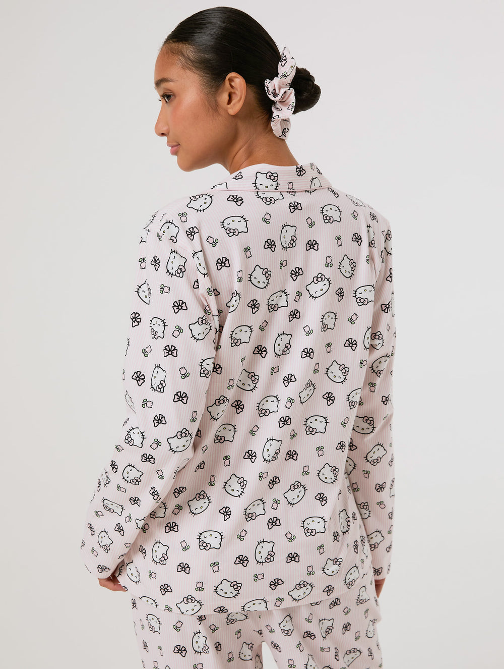 Hello Kitty x Skinnydip Pyjama Set with Scrunchie Lingerie & Nightwear Skinnydip London