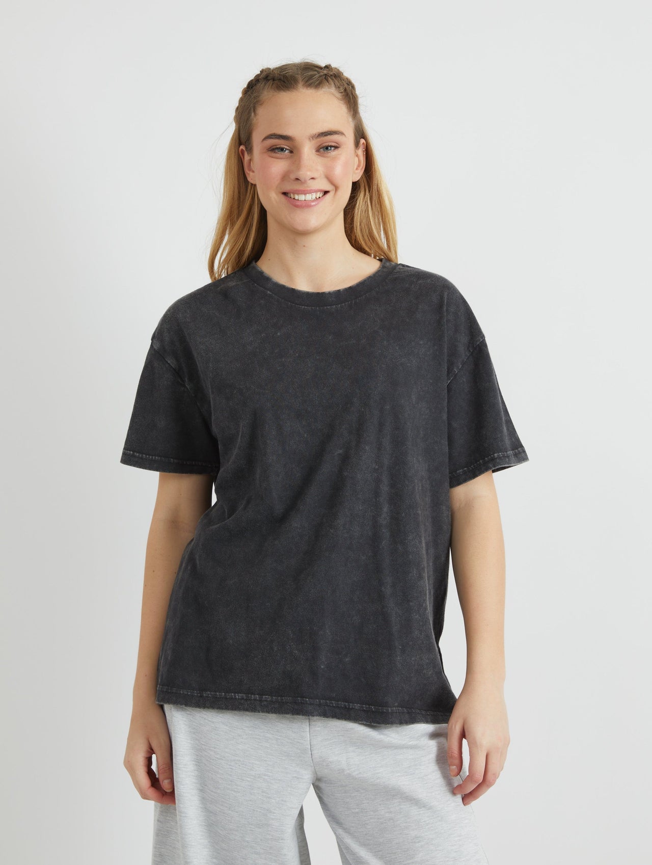 Kisses T-Shirt in Acid Wash Tops & T-Shirts Skinnydip London