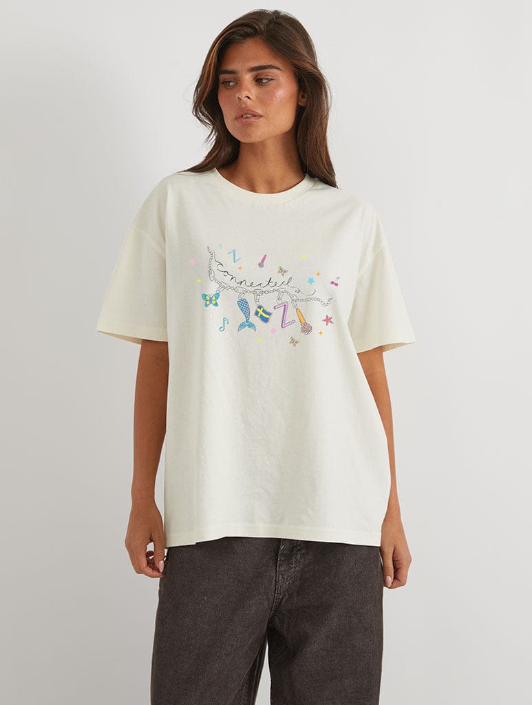 Midnight Sun Charm Belt T-Shirt In White Tops & T-Shirts Skinnydip London