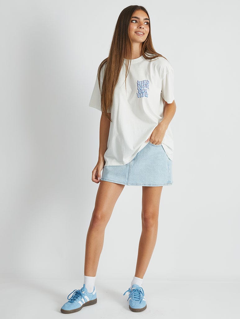 Mind Your Own Vibe Shell T-Shirt Tops & T-Shirts Skinnydip London