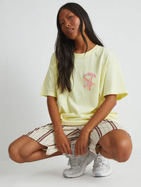 Oyster Bay T-Shirt in Yellow Tops & T-Shirts Skinnydip London
