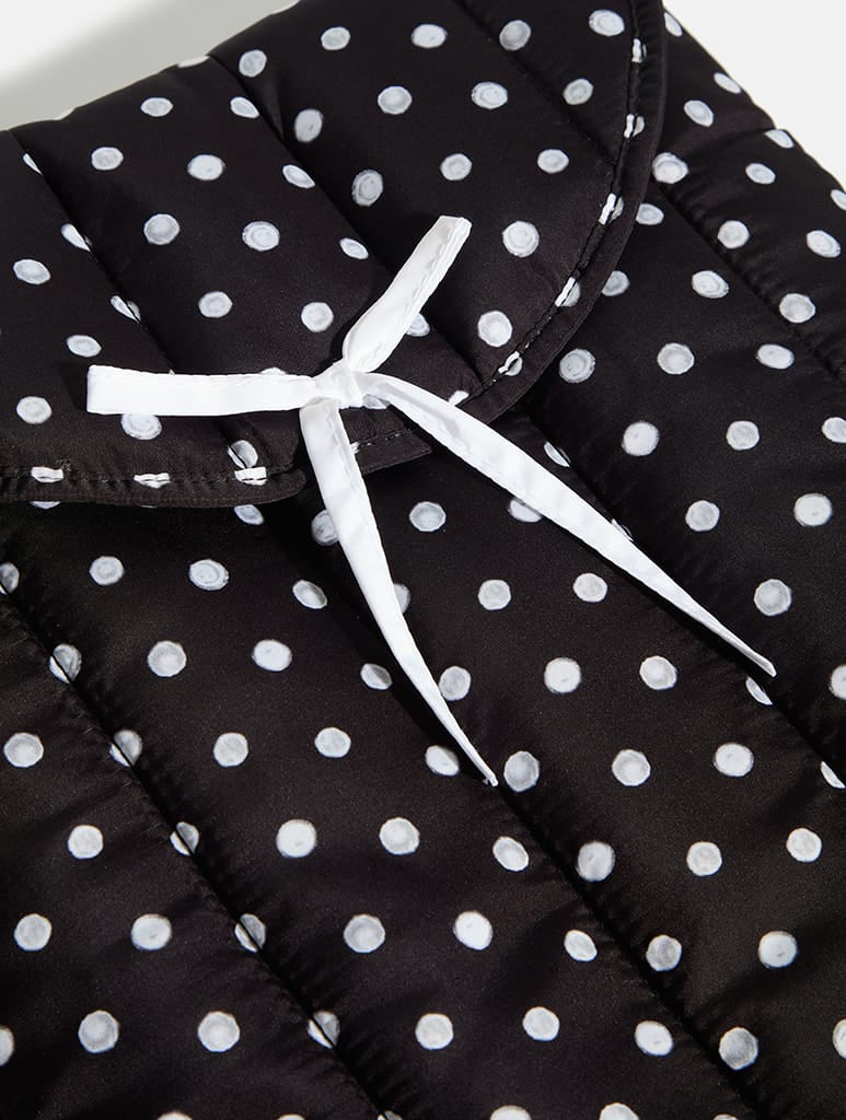 Polka Dot Quilted Laptop Sleeve in Black and White Laptop Cases Skinnydip London