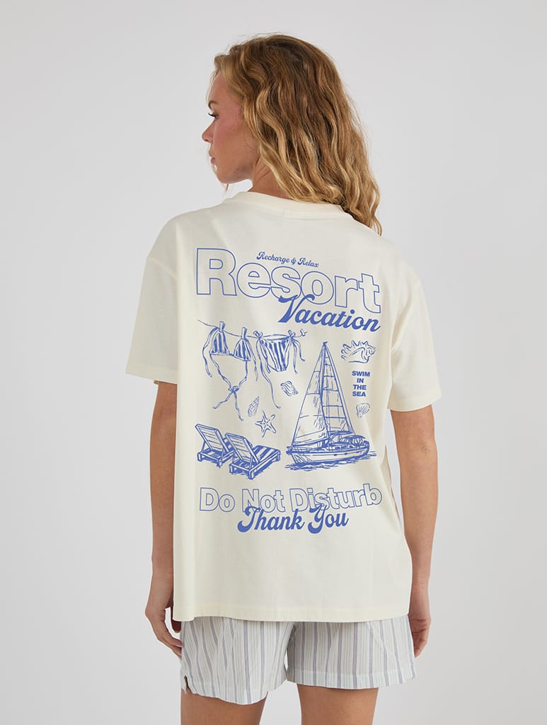 Resort Vacation T-Shirt In White Tops & T-Shirts Skinnydip London