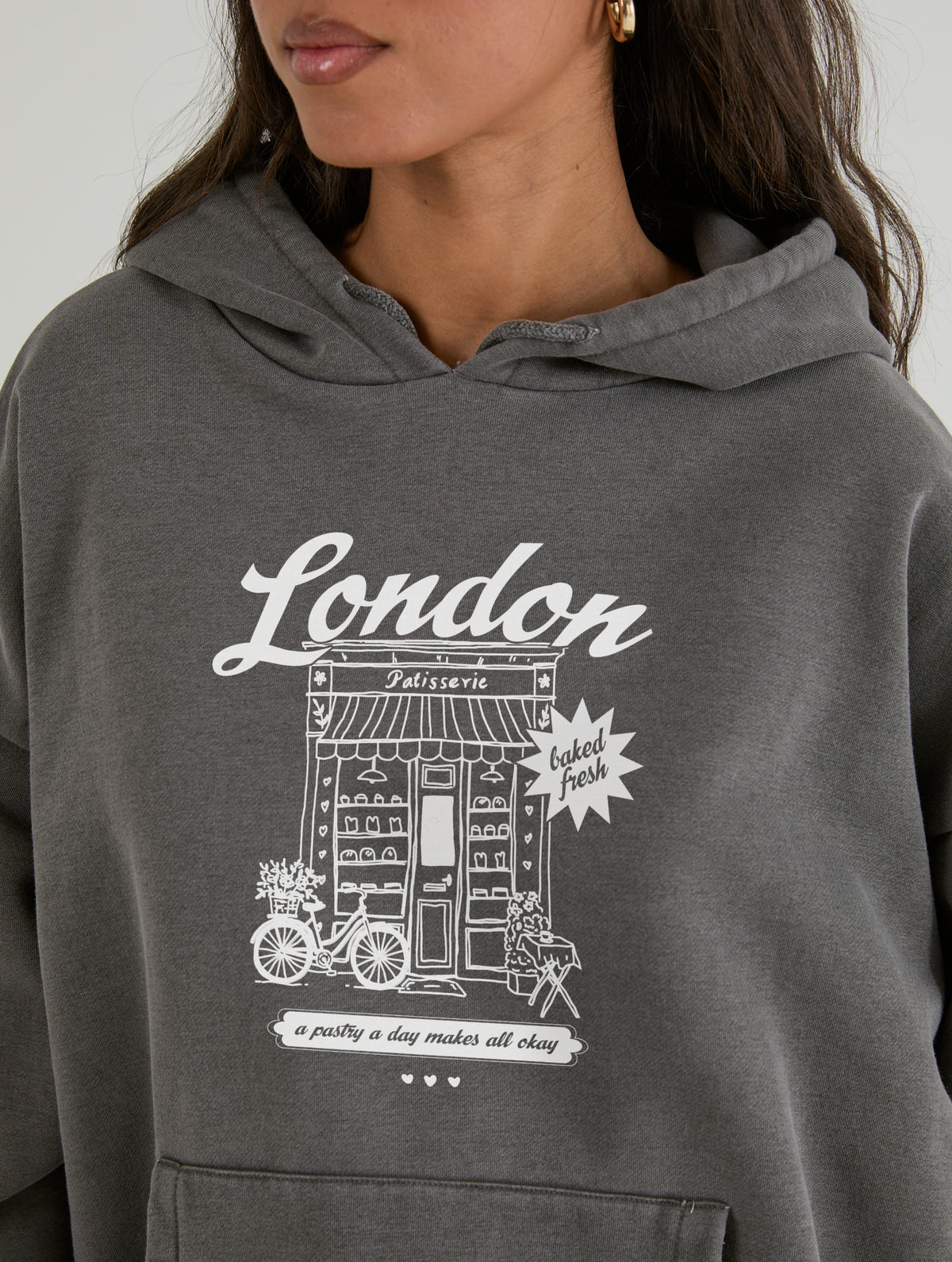 London Pâtisserie Hoodie In Acid Wash