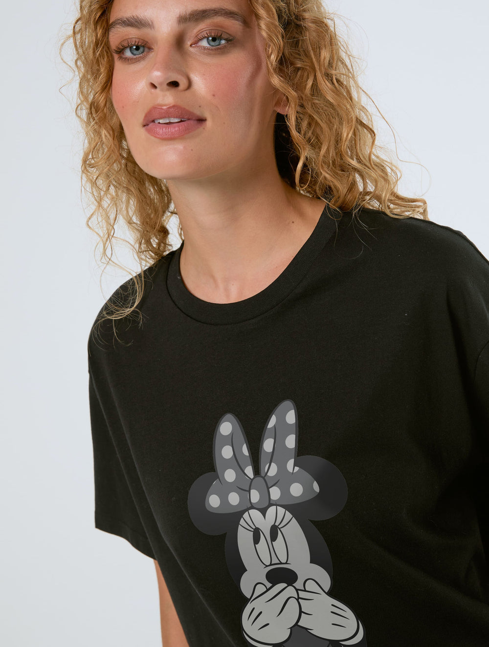Disney Minnie Mouse Vintage T-Shirt In Black Tops & T-Shirts Skinnydip London