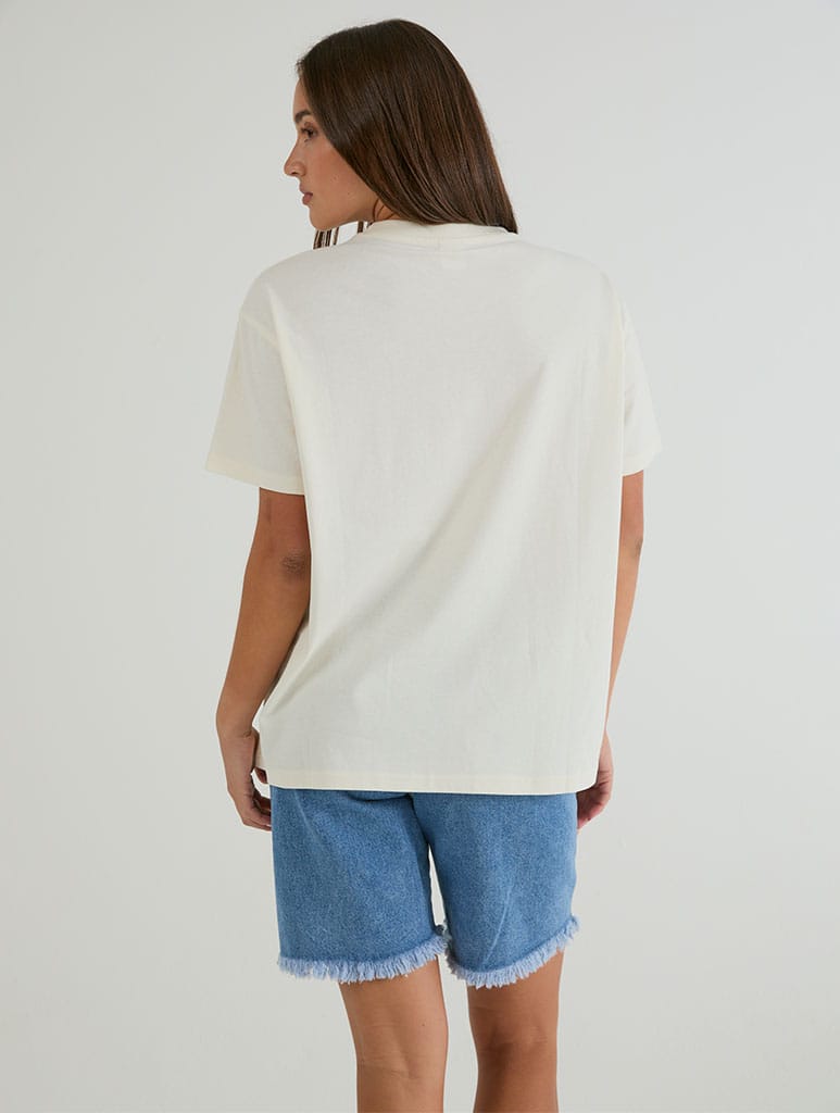 Disney Pixar Finding Nemo Squirt Front Print T-Shirt In White Tops & T-Shirts Skinnydip London