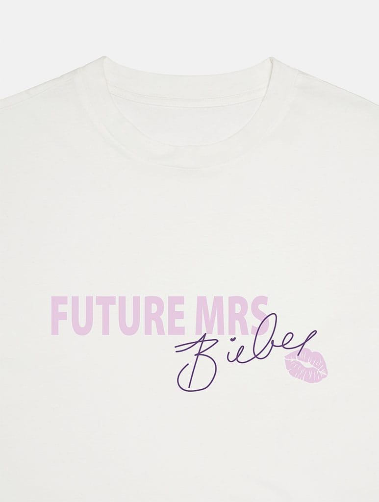 Future Mrs Bieber Kiss Baby T-Shirt In White Tops & T-Shirts Skinnydip London