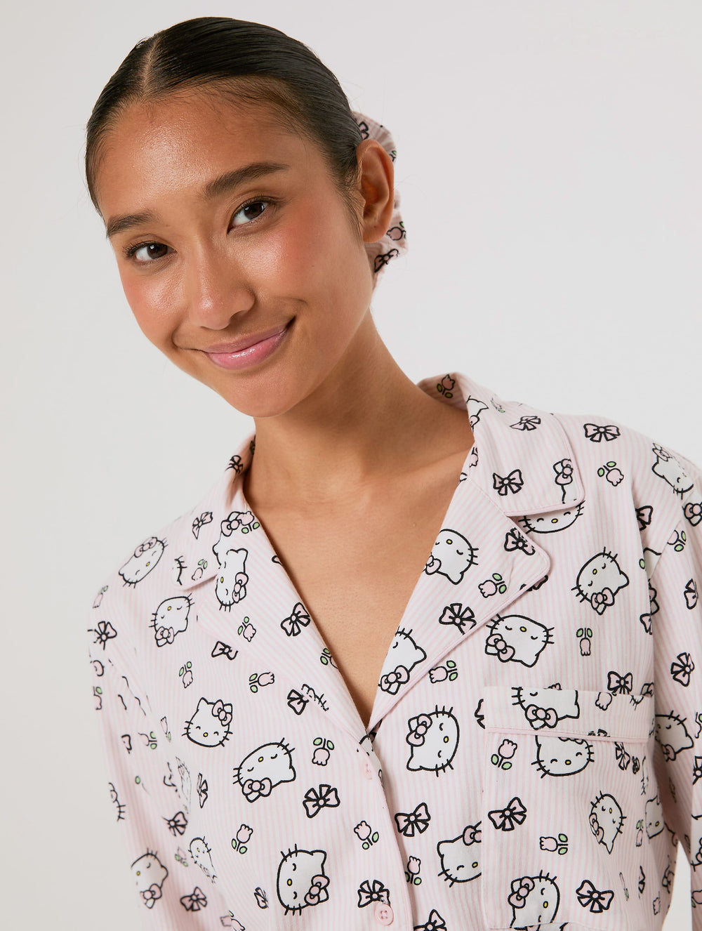 Hello Kitty x Skinnydip Pyjama Set with Scrunchie Lingerie & Nightwear Skinnydip London