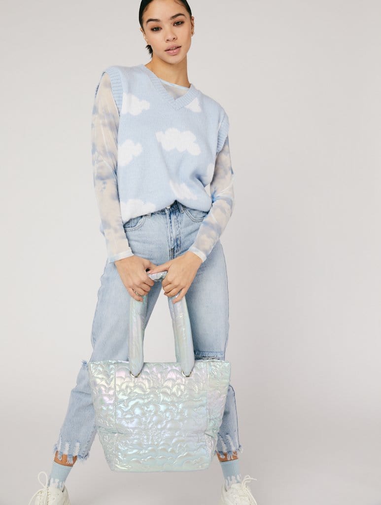 Skinnydip sherpa trimmed tote bag in pastel blue and pink Travel