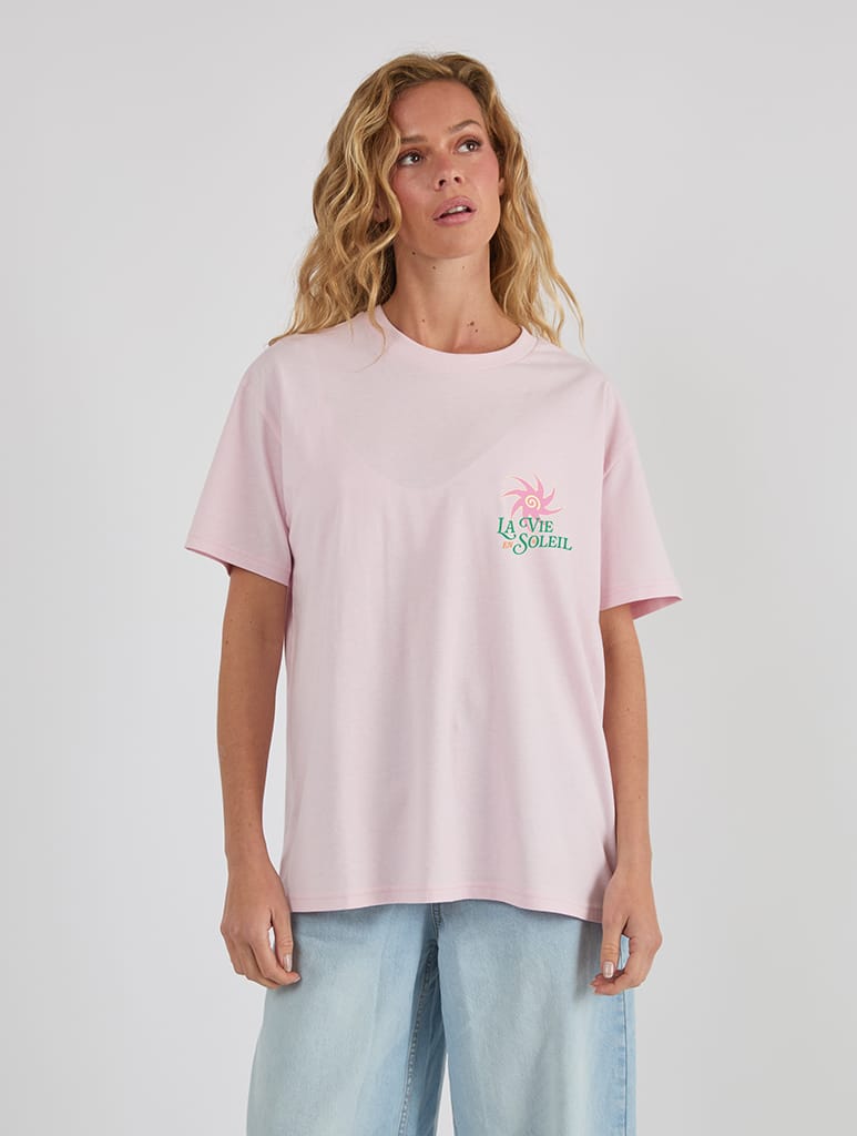 La Vie En Soleil T-Shirt In Pink Tops & T-Shirts Skinnydip London