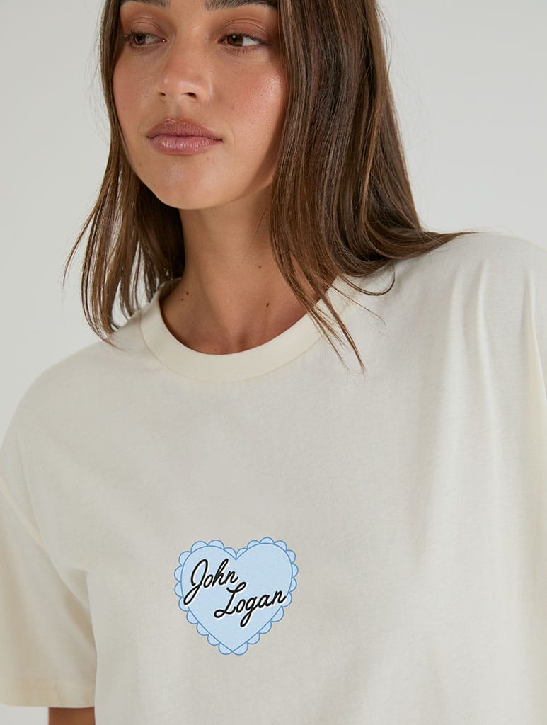 Logan 22 T-Shirt In White Tops & T-Shirts Skinnydip London