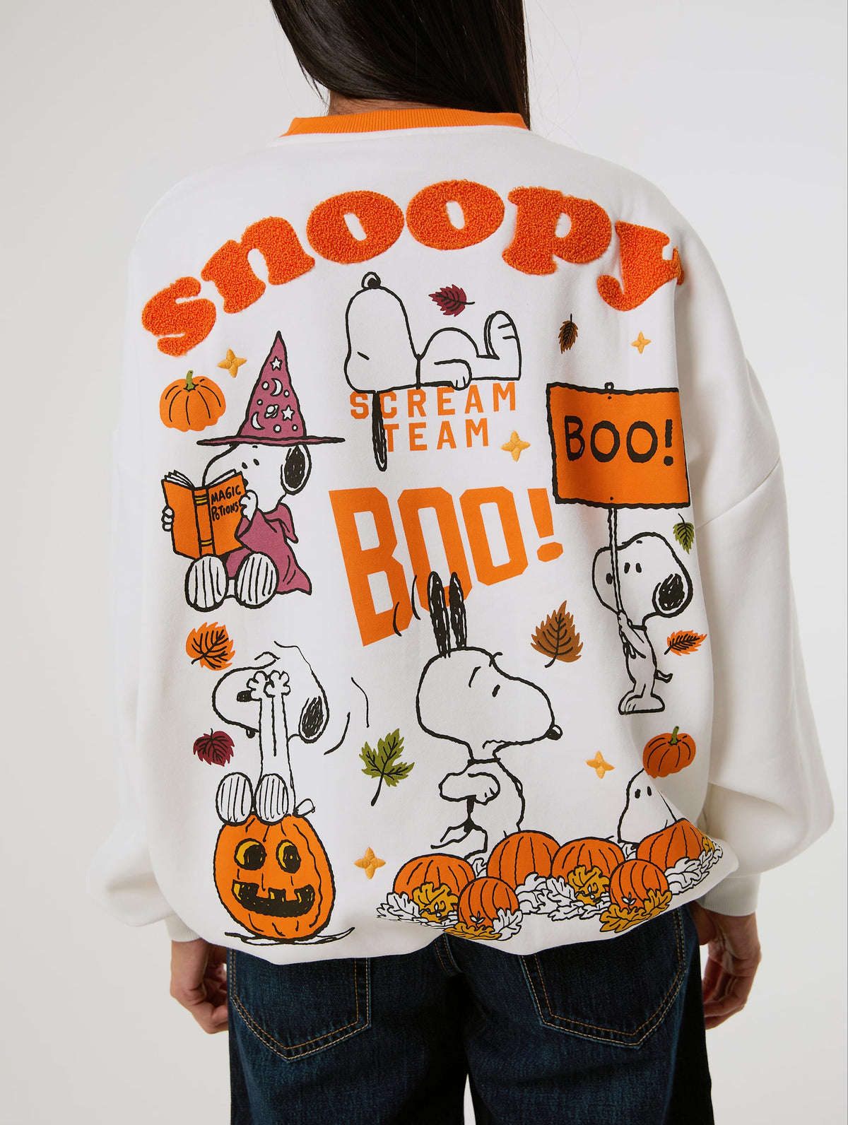 Peanuts x Skinnydip Scream Team Sweatshirt in Ecru Hoodies & Sweatshirts Skinnydip London