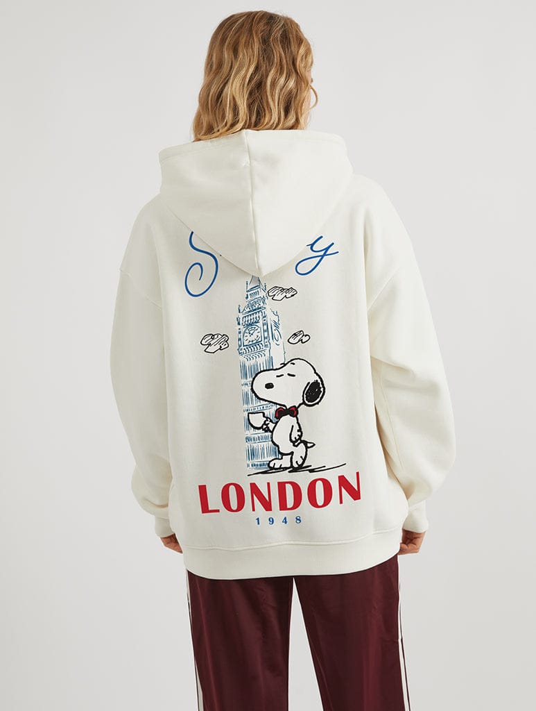 Peanuts x Skinnydip Snoopy In London Hoodie In White Hoodies & Sweatshirts Skinnydip London