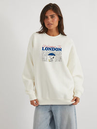Peanuts x Skinnydip Snoopy Welcome To London Sweatshirt In White Hoodies & Sweatshirts Skinnydip London