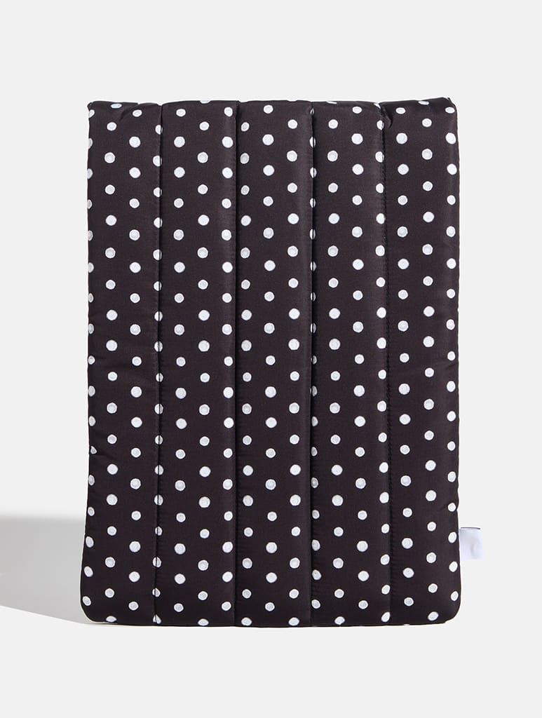 Polka Dot Quilted Laptop Sleeve in Black and White Laptop Cases Skinnydip London